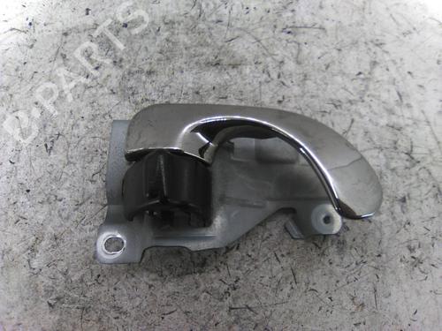 Used Front right interior door handle Front right interior door handle 19856195 19856195