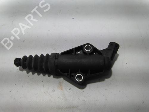 Used Clutch slave cylinder Clutch slave cylinder 19867487 19867487