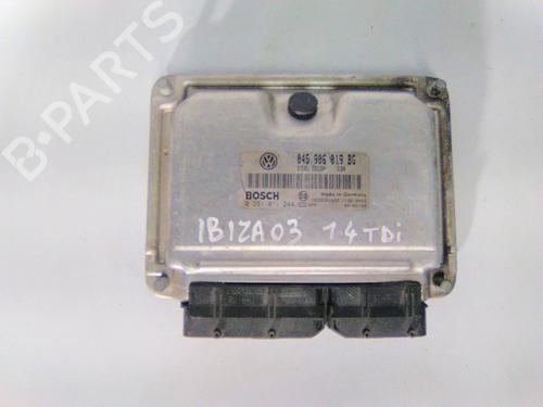 Used Engine control unit (ECU) Engine control unit (ECU) SEAT IBIZA III (6L1) 1.4 TDI (75 hp) 19867831 19867831