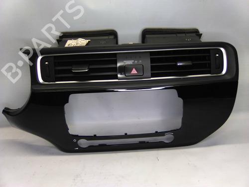 Used Air vent Air vent KIA RIO III (UB) 1.2 CVVT (84 hp) 19868014 19868014
