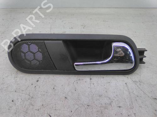 Used Rear right interior door handle Rear right interior door handle 19810515 19810515