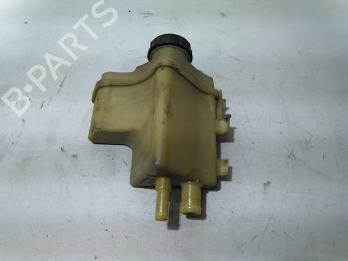 Used Power steering reservoir Power steering reservoir 19810556 19810556