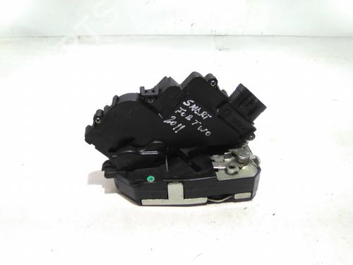 Fechadura frente direita Fechadura frente direita SMART FORTWO Cabrio (451) 1.0 (451.431, 451.480) (71 hp) 19810593 19810593