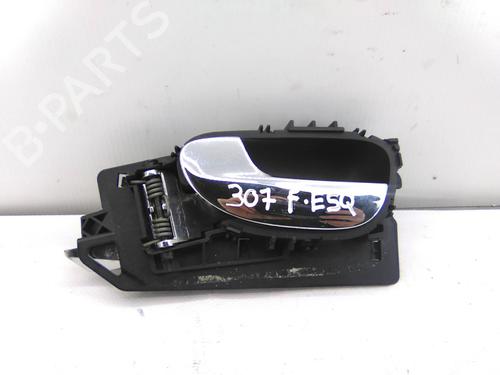 Used Front left interior door handle Front left interior door handle PEUGEOT 307 (3A/C) 2.0 HDi 90 (90 hp) 19823979 19823979