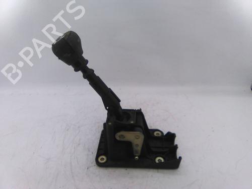 Used Gear lever Gear lever FORD FOCUS I Turnier (DNW) 1.8 Turbo DI / TDDi (90 hp) 19824126 19824126