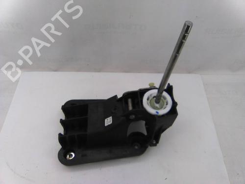 Used Gear lever Gear lever PEUGEOT 208 I (CA_, CC_) 1.4 HDi (68 hp) 19824185 19824185