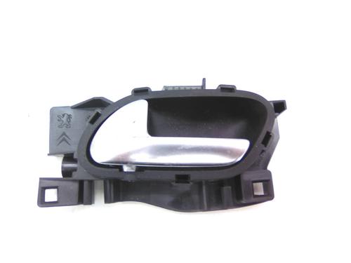 Used Front left interior door handle Front left interior door handle PEUGEOT 208 I (CA_, CC_) 1.4 HDi (68 hp) 19824241 19824241
