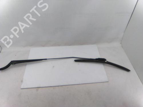 Used Front windshield wiper arm Front windshield wiper arm PEUGEOT 208 I (CA_, CC_) 1.4 HDi (68 hp) 19824274 19824274