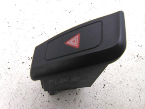 Used Warning switch Warning switch AUDI A4 B8 Avant (8K5) 2.0 TDI (143 hp) 19824340 19824340