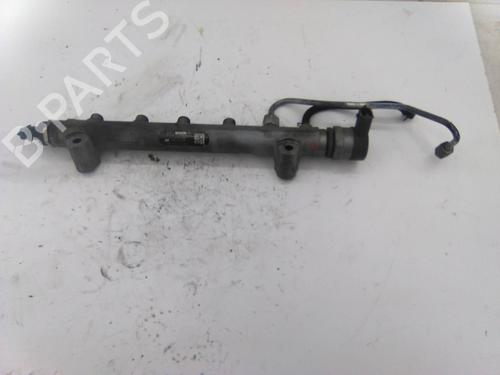 Used Injection rail Injection rail HYUNDAI SANTA FÉ II (CM) 2.0 CRDi 4x4 (115 hp) 19824449 19824449