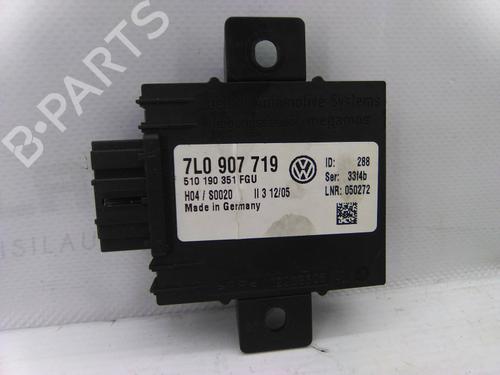 Used Electronic module Electronic module PORSCHE CAYENNE (9PA) 3.2 (250 hp) 19824560 19824560
