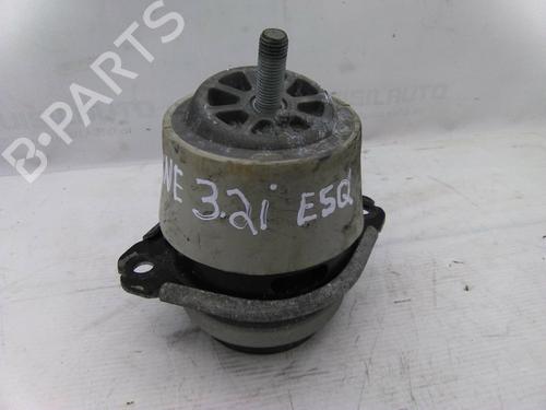 Used Engine mount Engine mount PORSCHE CAYENNE (9PA) 3.2 (250 hp) 19824671 19824671