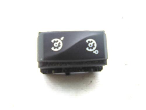 Used Steering wheel controls Steering wheel controls 19824832 19824832