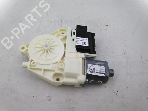 Used Right front window motor Right front window motor FIAT 500X (334_) 1.6 D Multijet (334AXA1B, 334AXA11) (120 hp) 19824951 19824951