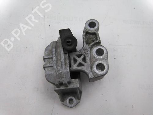 Used Engine mount Engine mount FIAT 500X (334_) 1.6 D Multijet (334AXA1B, 334AXA11) (120 hp) 19825040 19825040