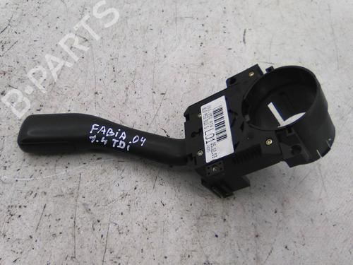 Used Steering column stalk Steering column stalk SKODA FABIA I Combi (6Y5) 1.4 TDI (75 hp) 23869649 23869649