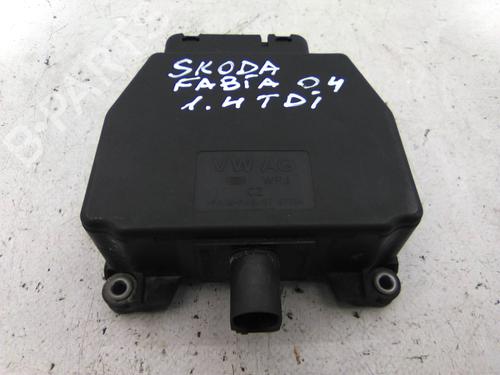 Used Electronic module Electronic module SKODA FABIA I Combi (6Y5) 1.4 TDI (75 hp) 19836032 19836032