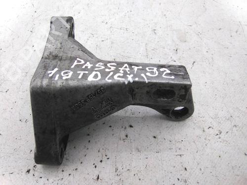 Used Gearbox mount Gearbox mount VW PASSAT B3/B4 (3A2, 35I) 1.9 TD (75 hp) 19836072 19836072