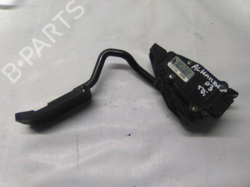 Used Pedal Pedal 19836583 19836583