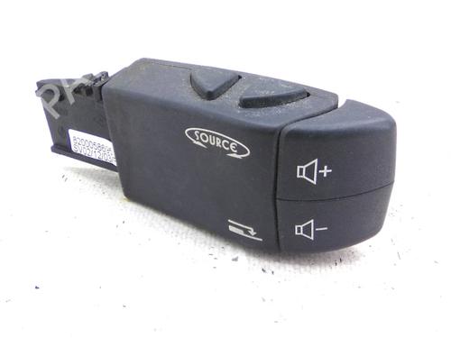 Used Steering wheel controls Steering wheel controls 29632457 29632457
