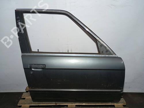 Dør højre fortil Dør højre fortil BMW 3 (E30) 318 i (105 hp) 22964795 22964795