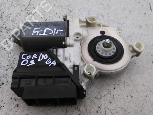 Used Right front window motor Right front window motor 21065647 21065647