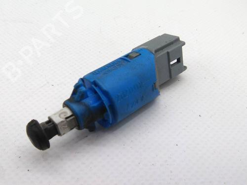 Used Electronic module Electronic module RENAULT LAGUNA III (BT0/1) 2.0 dCi (BT07, BT0J, BT14, BT1A, BT1S) (131 hp) 27544935 27544935