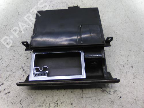Cinzeiro Cinzeiro AUDI ALLROAD C5 (4BH) 2.5 TDI quattro (163 hp) 19843144 19843144