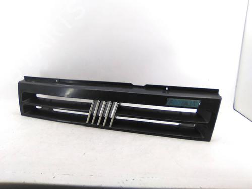 Used Grille Grille FIAT UNO (146_, 158_) 55 1.1 (54 hp) 25290760 25290760
