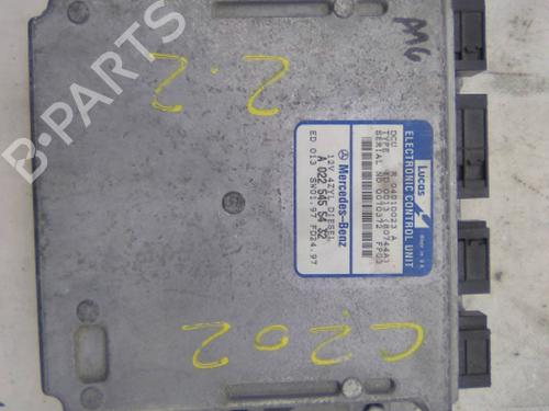 Used Engine control unit (ECU) Engine control unit (ECU) MERCEDES-BENZ C-CLASS (W202) C 220 (202.022) (150 hp) 19843453 19843453