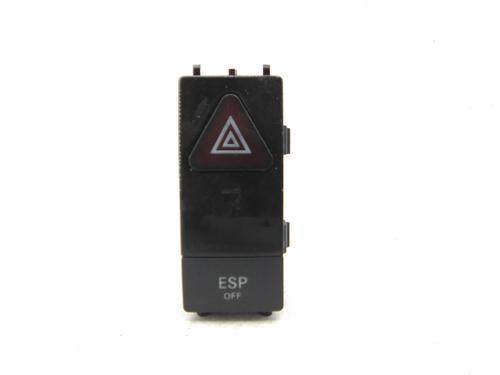 Used Warning switch Warning switch MERCEDES-BENZ C-CLASS (W204) C 220 CDI (204.002) (163 hp) 19915709 19915709