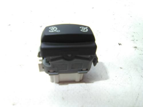 Used Steering wheel controls Steering wheel controls 19811255 19811255