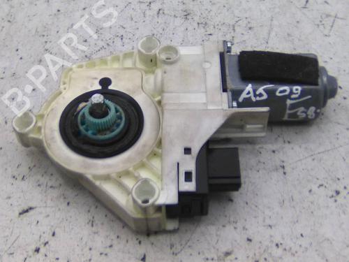 Used Left front window motor Left front window motor AUDI A5 Sportback (8TA) 2.7 TDI (190 hp) 19839360 19839360