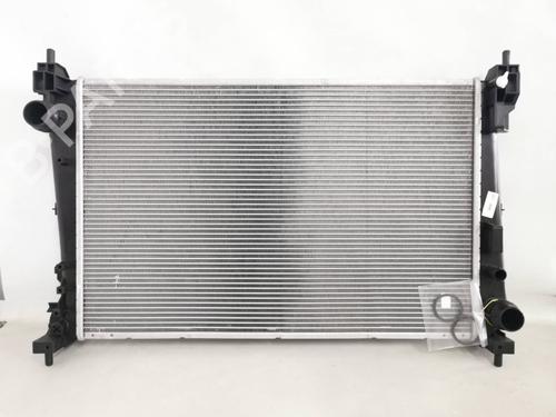 Used Water radiator Water radiator 19915944 19915944