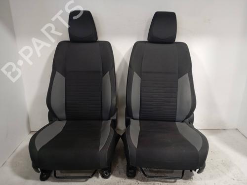 Used Seats set Seats set TOYOTA AURIS (_E18_) 1.8 Hybrid (ZWE186_, ZWE186R) (136 hp) 27517747 27517747