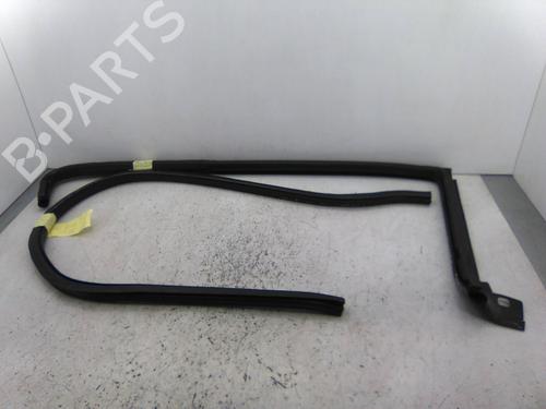 Gummiliste VW CC B7 (358) 2.0 TDI | BP24376906C142 - Image 3