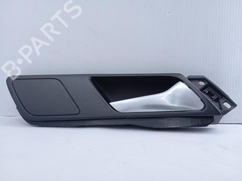 Used Front right interior door handle Front right interior door handle VW JETTA IV (162, 163, AV3, AV2) 2.0 TDI (110 hp) 26662726 26662726