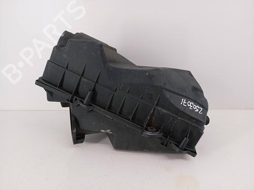 Used Air filter box Air filter box VW GOLF IV (1J1) 1.6 (100 hp) 33211638 33211638
