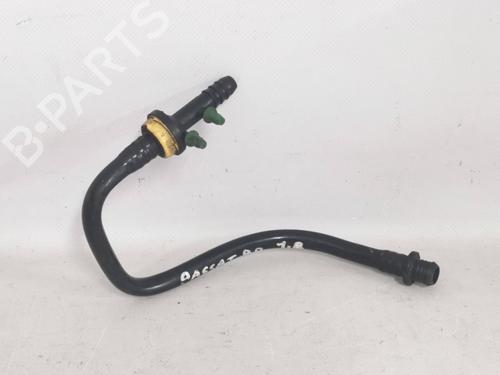 Used Pipe Pipe VW PASSAT B3/B4 (315, 3A5) 1.8 (75 hp) 24625737 24625737