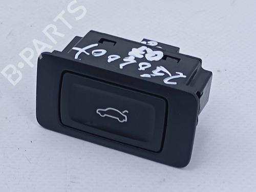 switch-audi-q3-8ub-8ug-2011-2012-2013-2014-2015-2016-2017-2018-2019-2020-27708965 main image