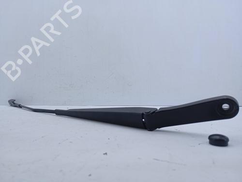 Used Front windshield wiper arm Front windshield wiper arm 27709016 27709016