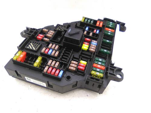 Used Fuse box Fuse box BMW 5 (F10) 520 d (200 hp) 30299537 30299537