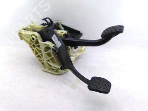 Used Break pedal Break pedal BMW 5 (F10) 520 d (200 hp) 30299592 30299592