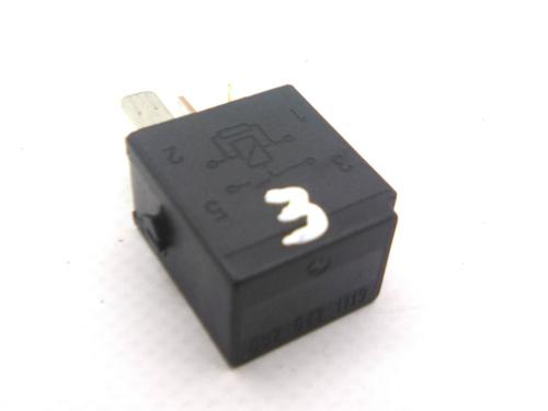 switch-mercedes-benz-c-class-t-model-s204-2007-2008-2009-2010-2011-2012-2013-2014-27305921 main image