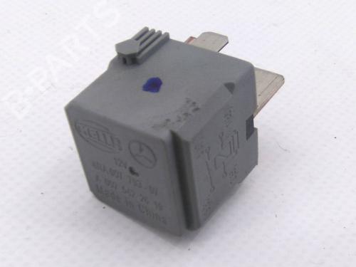 switch-mercedes-benz-c-class-t-model-s204-2007-2008-2009-2010-2011-2012-2013-2014-27305919 main image