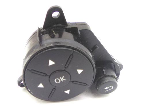steering-wheel-controls-mercedes-benz-c-class-t-model-s204-2007-2008-2009-2010-2011-2012-2013-2014-27186463 main image