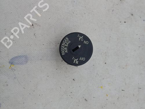 Used Switch Switch BMW 5 (F10) 525 d (204 hp) 25127043 25127043