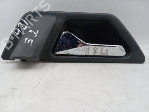 Used Rear left interior door handle Rear left interior door handle MERCEDES-BENZ 124 Saloon (W124) 200 D (124.120) (72 hp) 25610089 25610089