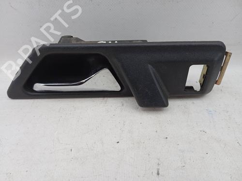 Used Rear right interior door handle Rear right interior door handle MERCEDES-BENZ 124 Saloon (W124) 200 D (124.120) (72 hp) 25610092 25610092