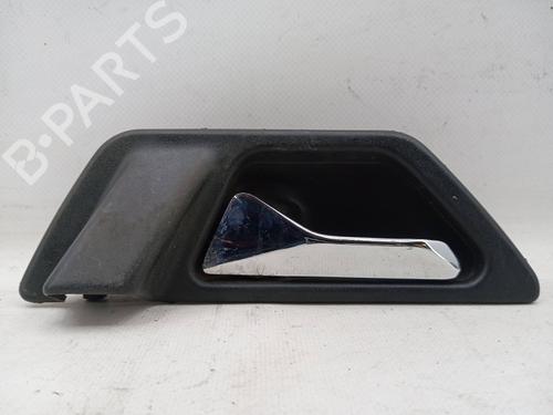 Used Front left interior door handle Front left interior door handle MERCEDES-BENZ 124 Saloon (W124) 200 D (124.120) (72 hp) 25610081 25610081